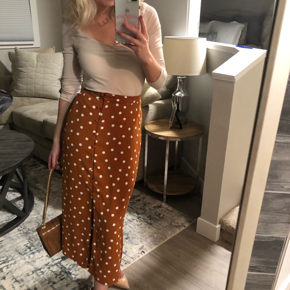 Classy Midi Skirt with Slit 🍁🍂💛